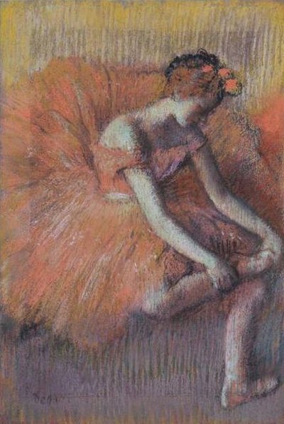 Tänzerin, die ihre Sandale richtet von Edgar Degas